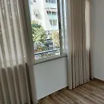 Bonzo Homes * Tirana