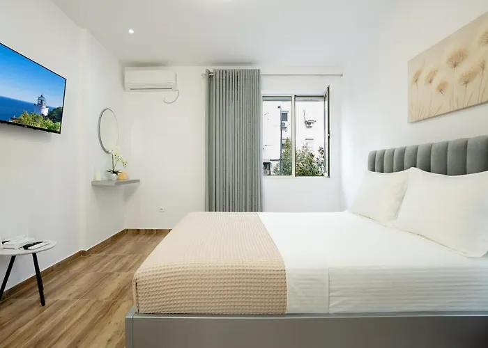 Bonzo Homes * Tirana